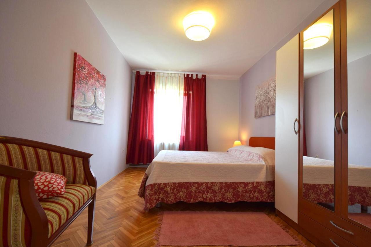 Apartment Mila Malinska Bagian luar foto