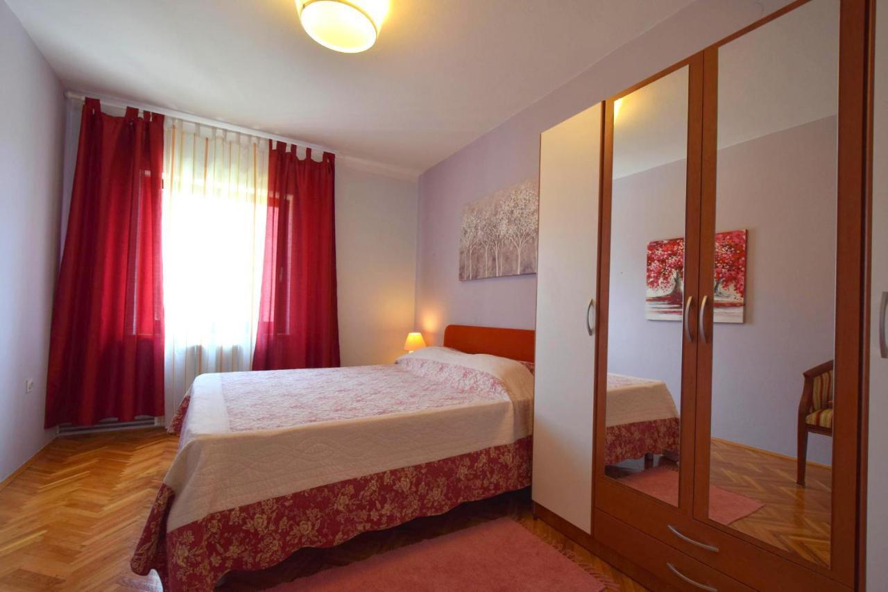 Apartment Mila Malinska Bagian luar foto