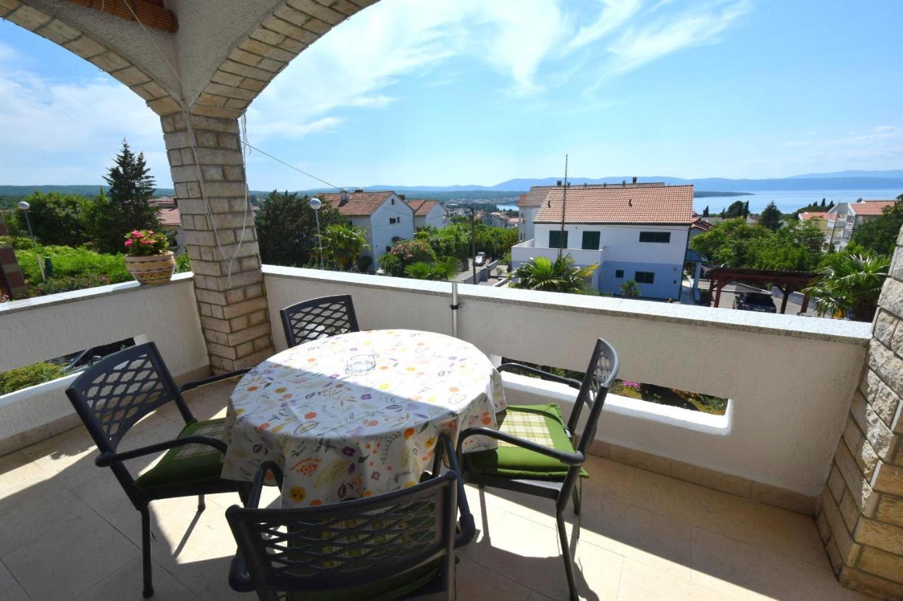 Apartment Mila Malinska Bagian luar foto