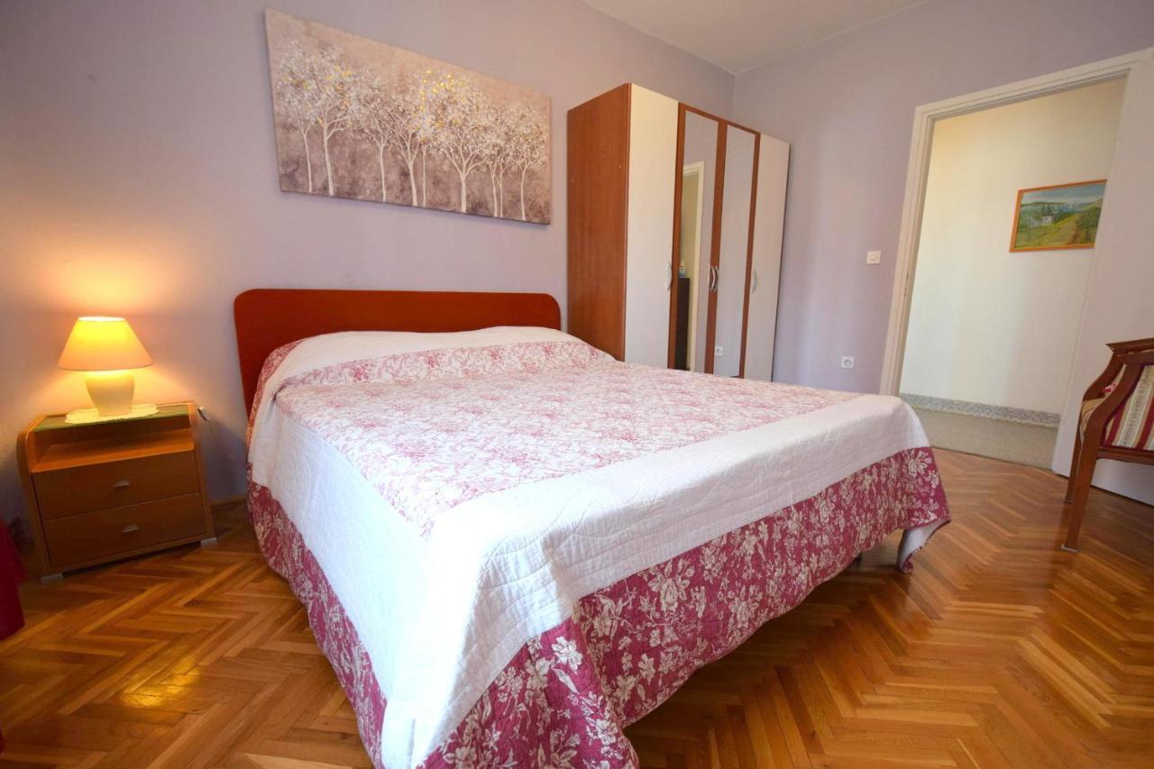 Apartment Mila Malinska Bagian luar foto